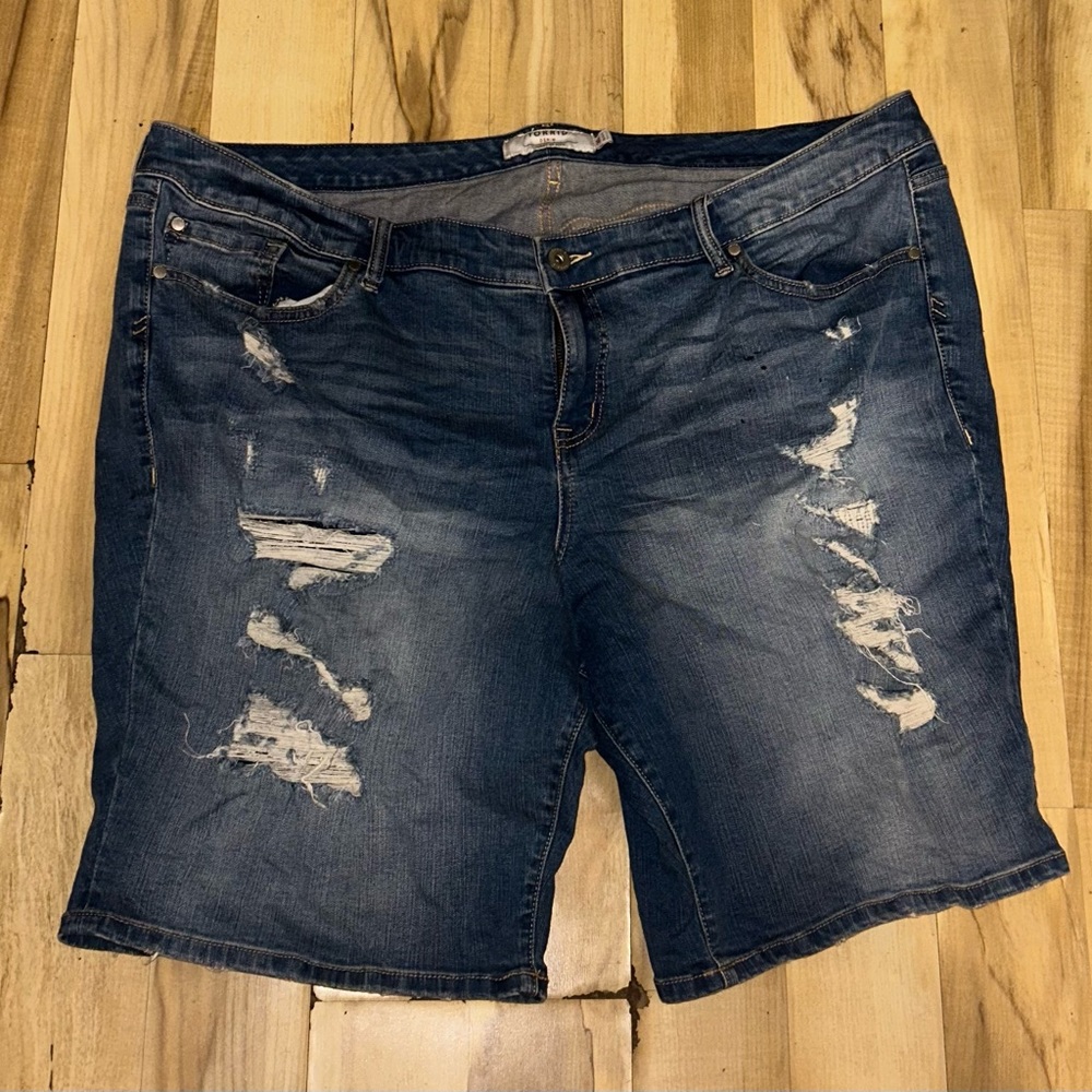 Torrid size 26 jean shorts only wore handful of time